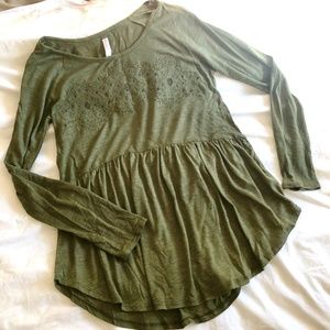 Green Long Sleeve Top